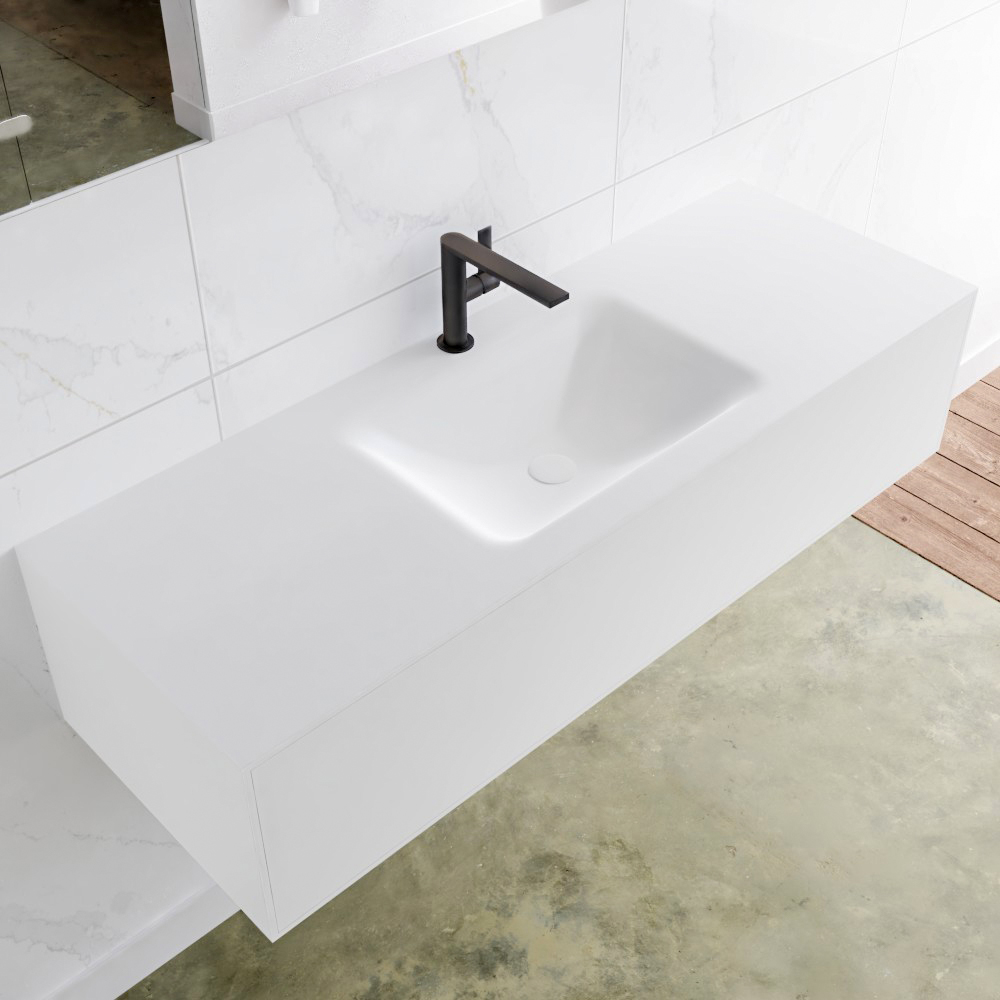 MONDIAZ LAGOM 130 badmeubel solid surface talc 1 lade CLOUD midden 1 kraangat