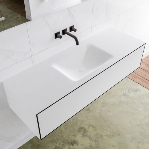 MONDIAZ LAGOM 130 badmeubel solid surface urban 1 lade CLOUD midden 0 kraangaten