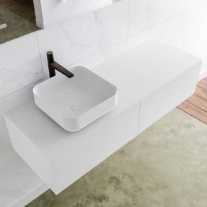 MONDIAZ LAGOM 130 badmeubel solid surface talc 2 lades BINX links 1 kraangat