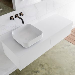 MONDIAZ LAGOM 130 badmeubel solid surface talc 2 lades BINX links 0 kraangaten