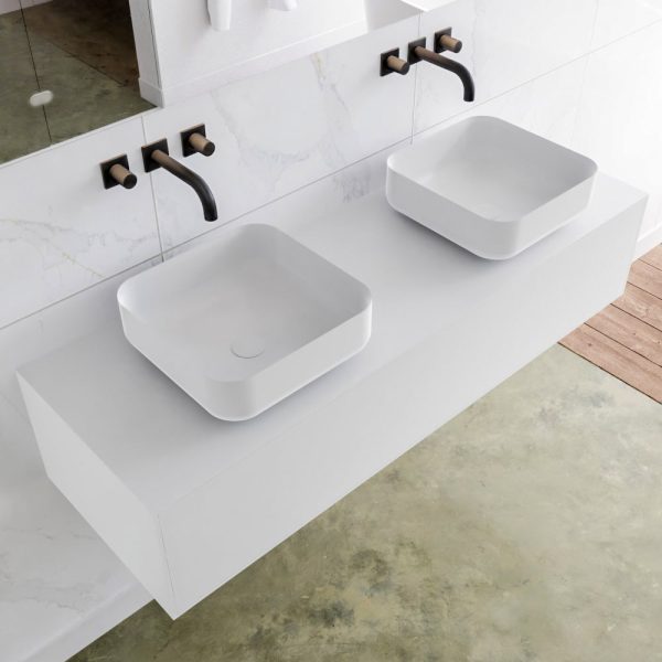 MONDIAZ LAGOM 140 badmeubel solid surface talc 1 lades BINX dubbel 0 kraangaten